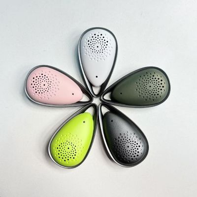 پاک کننده هوا پوشیدنی صورتی با عمر باتری 21 ساعت و ظرفیت باتری 850 MAh